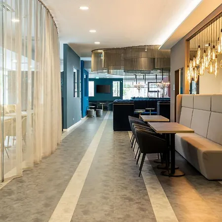 Elaya Oberhausen Ehemals Ana Living Oberhausen By Arthotel Ana 4*