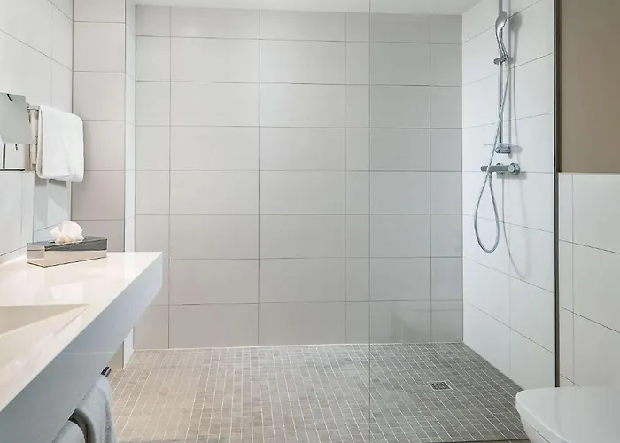 Elaya Ehemals Ana Living By Arthotel Ana Hotel 4*