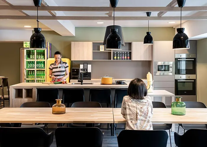 Elaya Ehemals Ana Living By Arthotel Ana Hotel