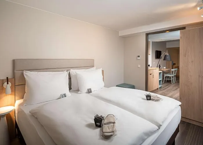 Elaya Ehemals Ana Living By Arthotel Ana 4*